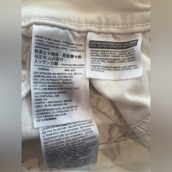 Levi's Slimming Skinny Women's Size 29 White Denim - Picture 12 of 13